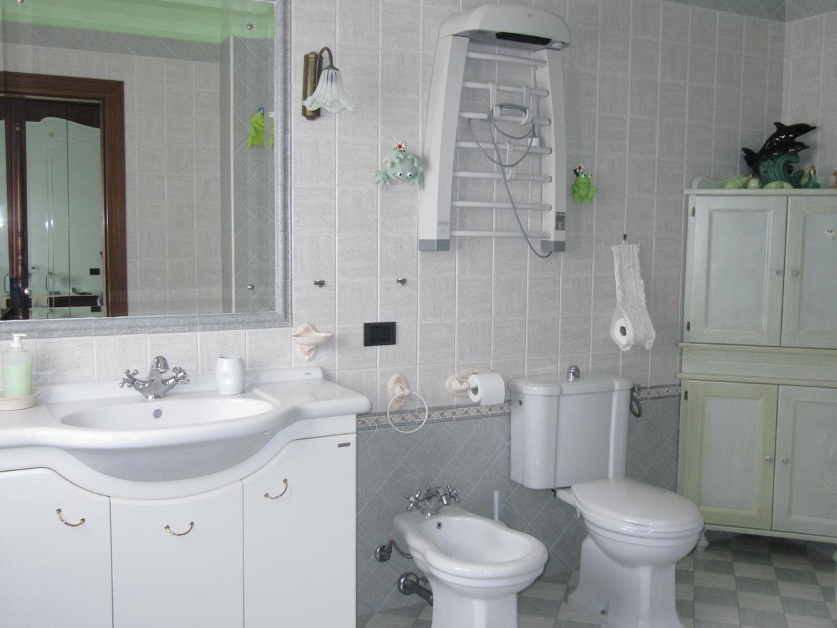 Bed and Breakfast Il Portico Uras Exterior foto